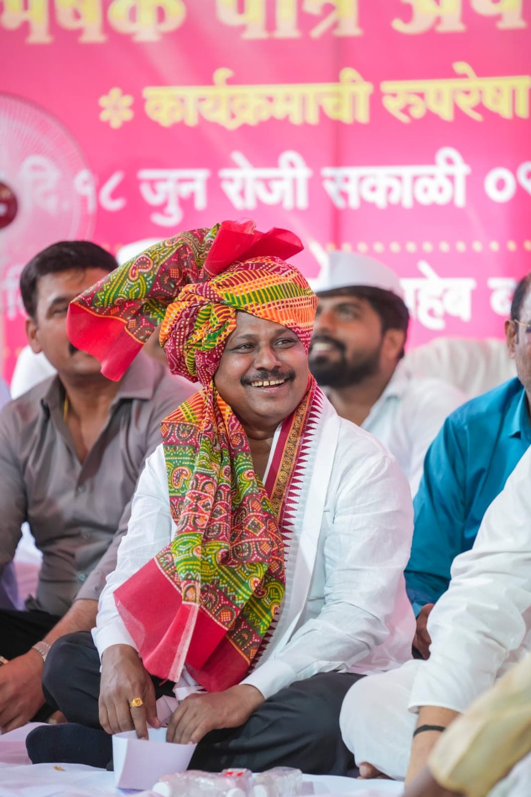 Anna Bansode with political leaders